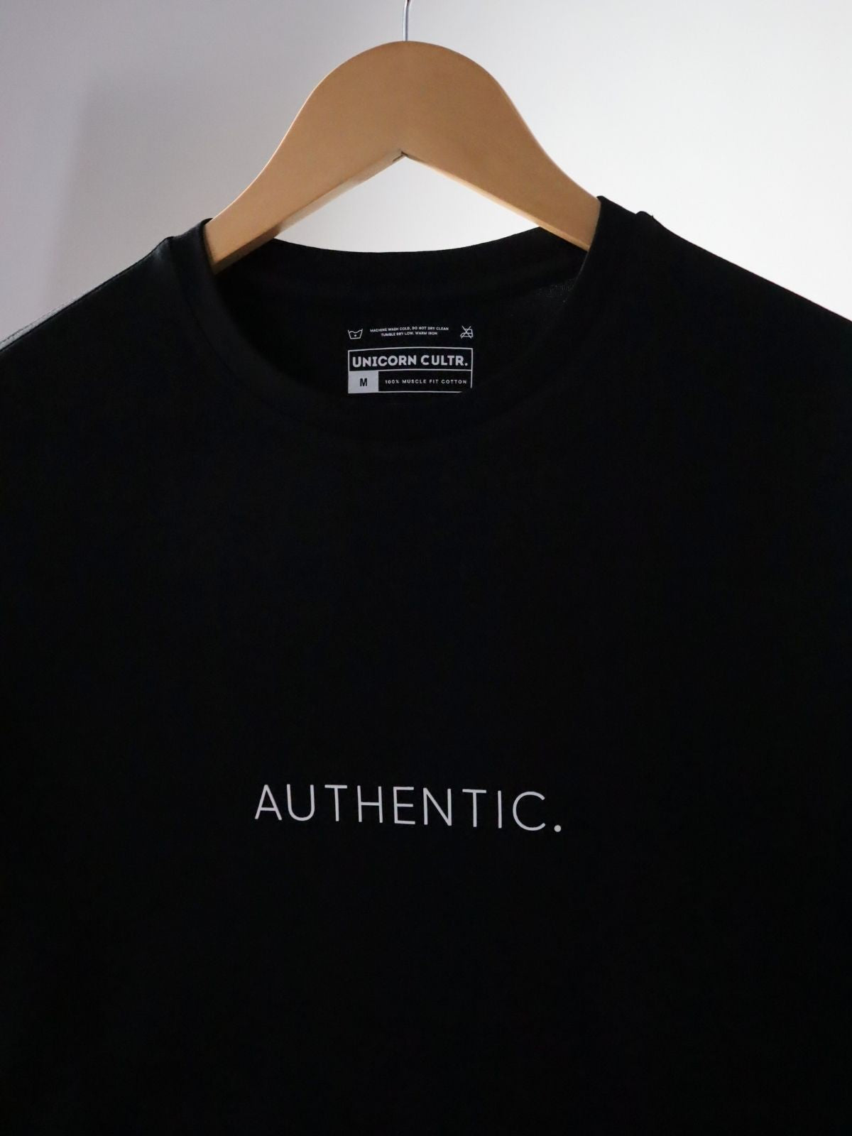 Solid Men's Premium Muscle Fit Cotton Crew T-shirt Authentic Brave Black
