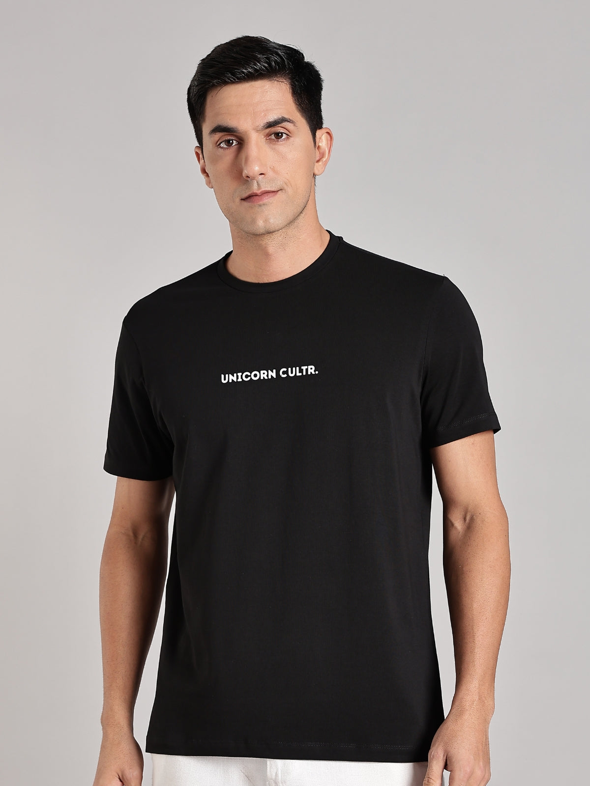 White UC Signature Men's Premium Muscle Fit Cotton Crew T-Shirt Brave Black