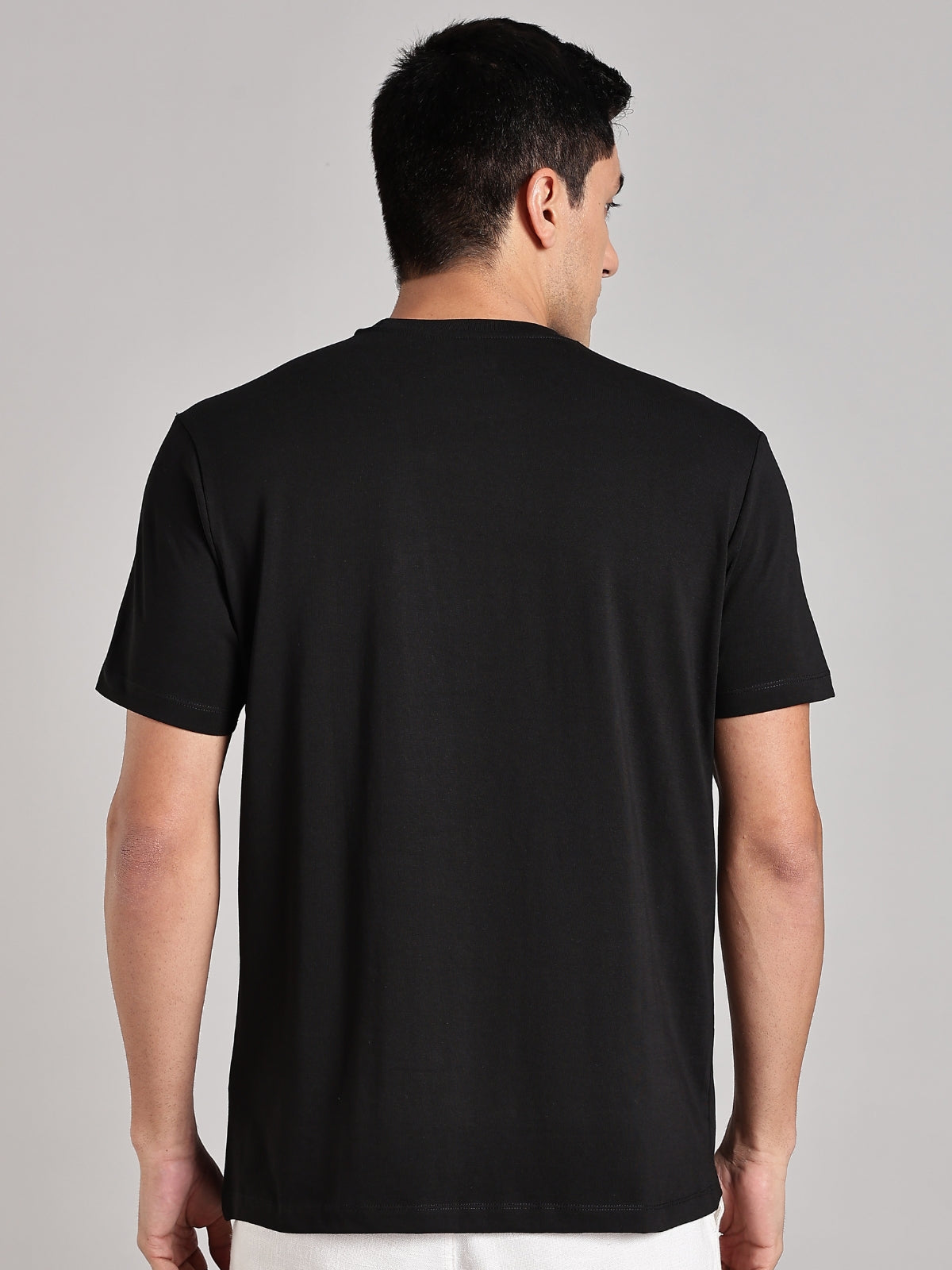 White UC Signature Men's Premium Muscle Fit Cotton Crew T-Shirt Brave Black