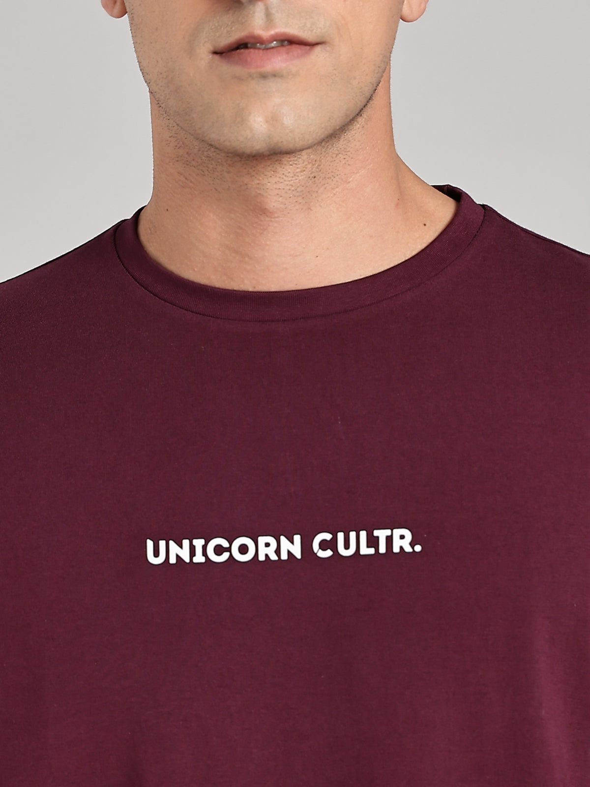 White UC Signature Men's Premium Muscle Fit Cotton Crew T-shirt Workday Wine