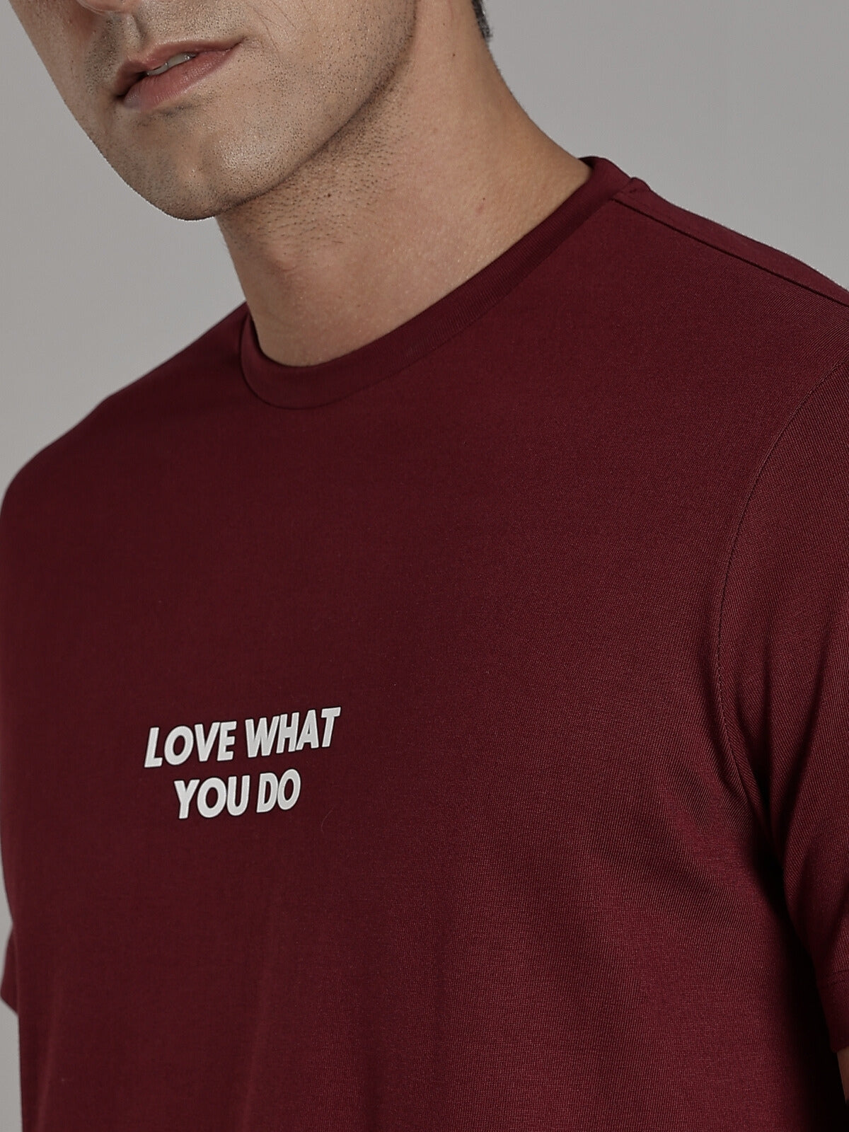 Solid Men's Premium Muscle Fit Cotton Crew T-shirt Love What You Do Workday Wine