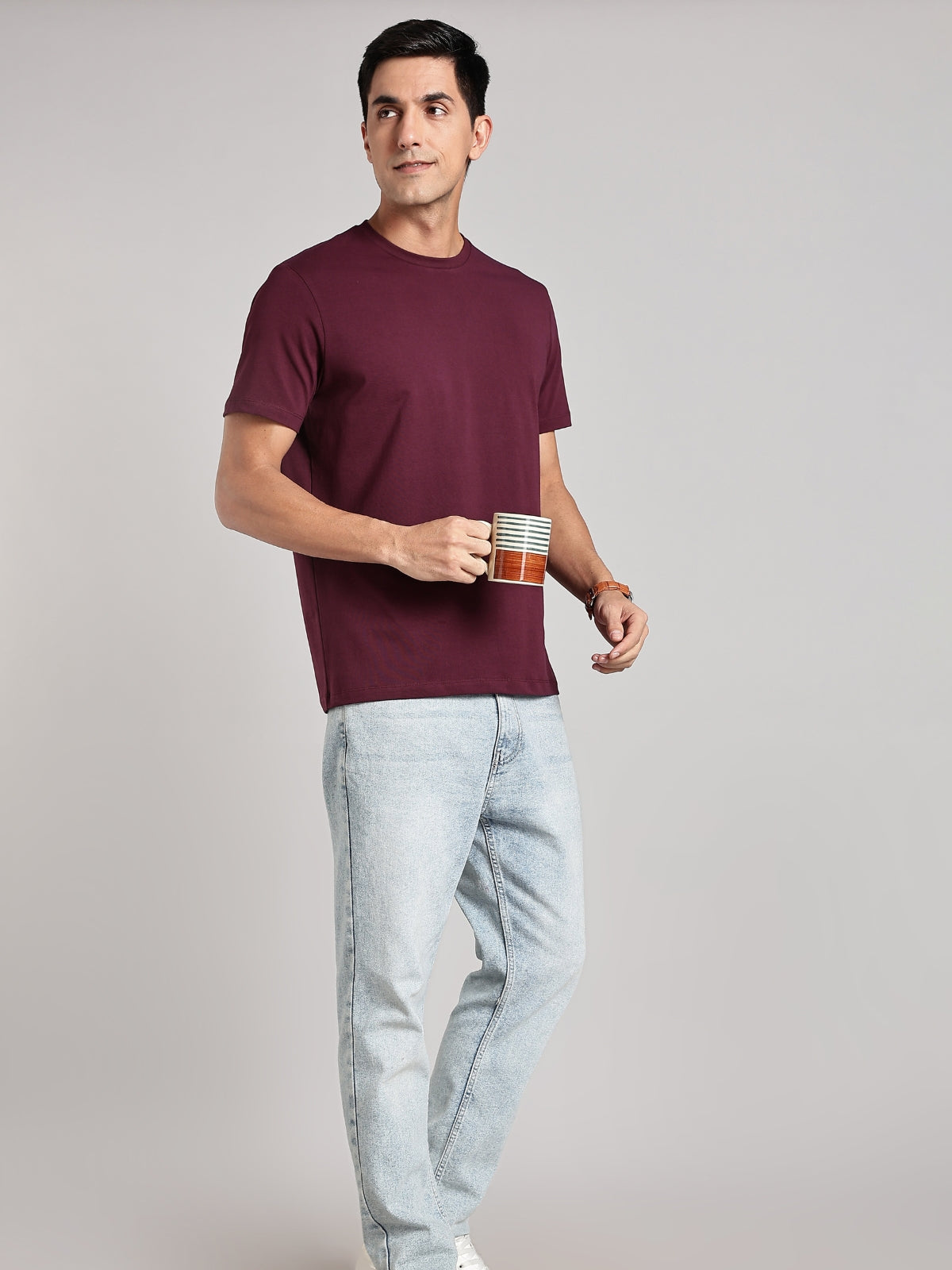 Solid Men's Premium Muscle Fit Cotton Crew T-Shirt Minimal Workday Wine