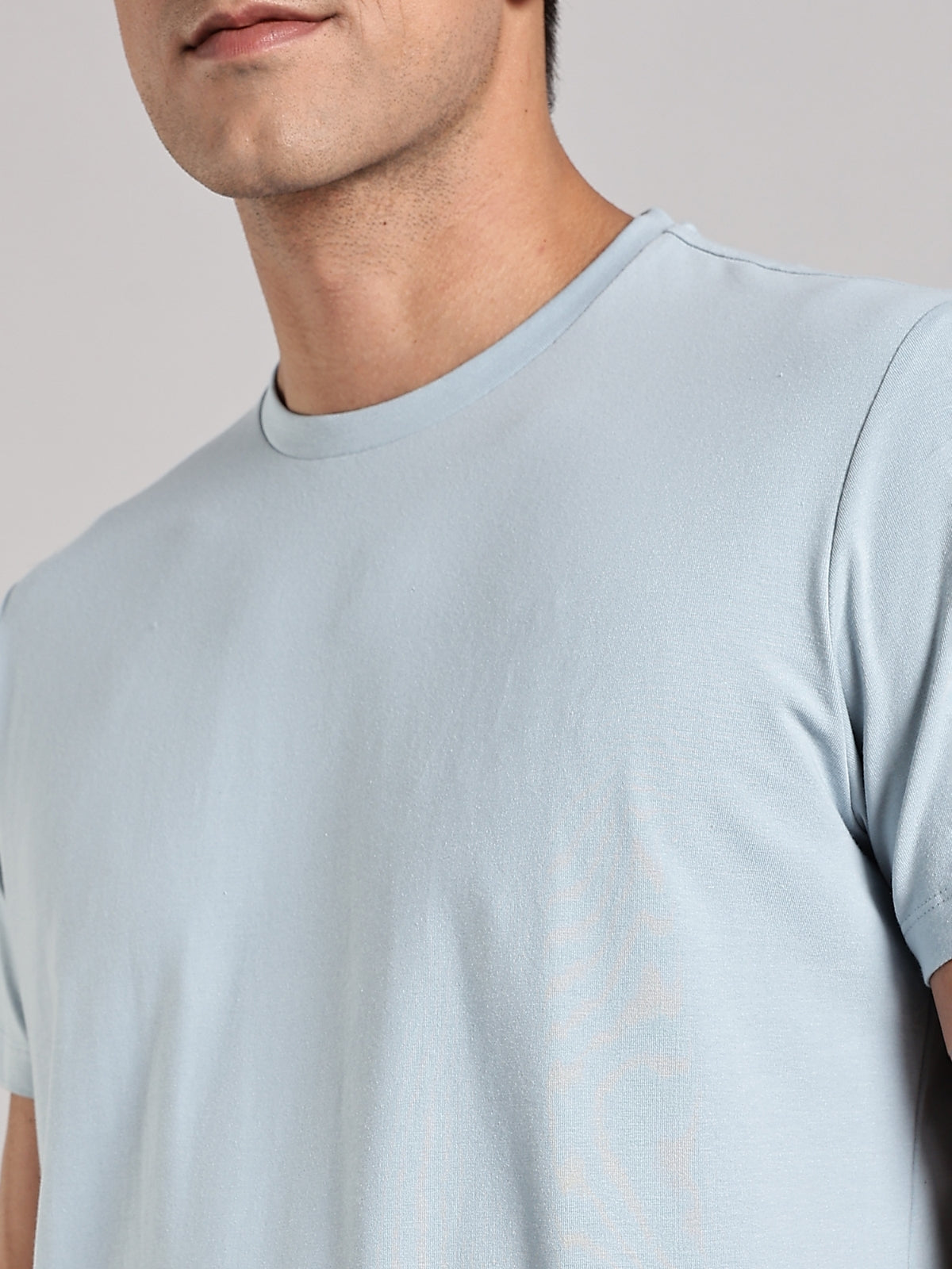 Solid Men's Premium Muscle Fit Cotton Crew T-shirt Perspective Bubble Blue