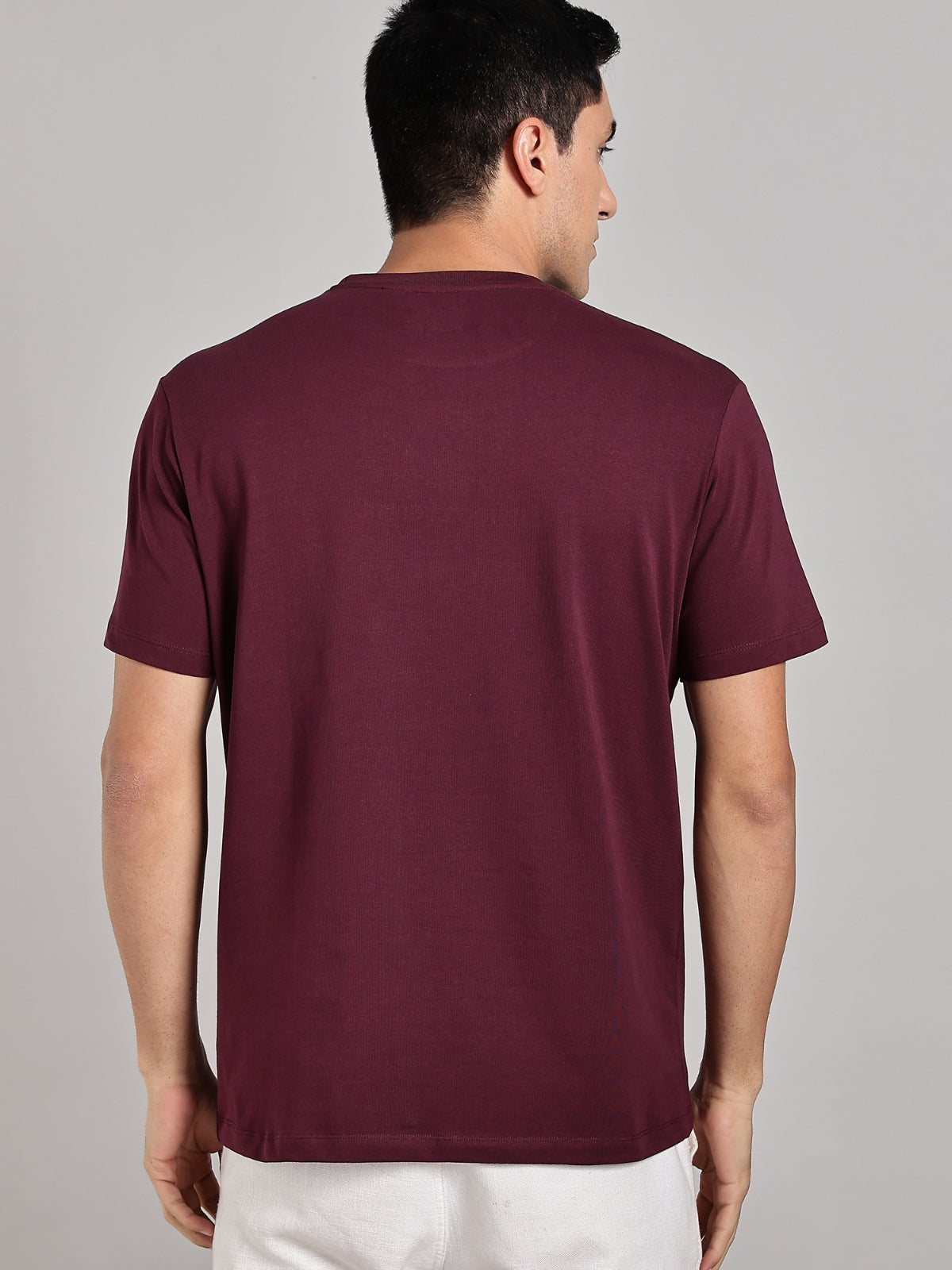 White UC Signature Men's Premium Muscle Fit Cotton Crew T-shirt Workday Wine