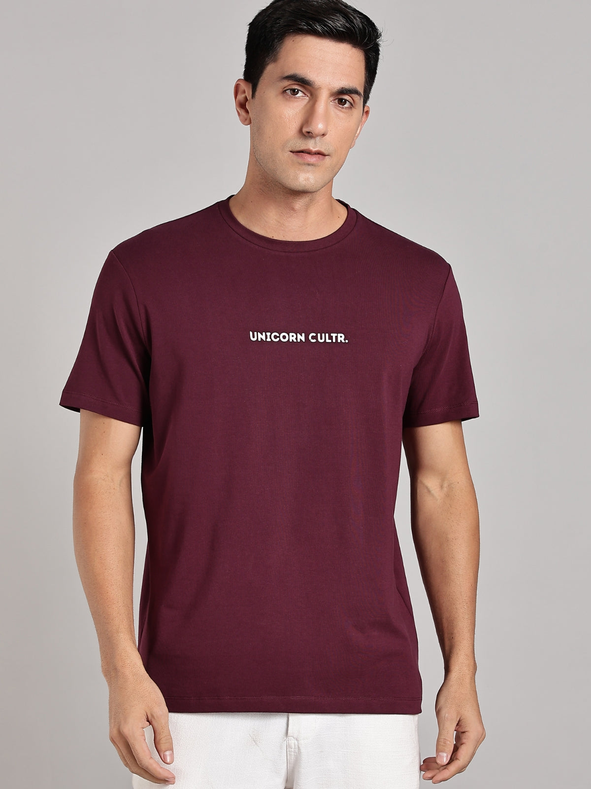 White UC Signature Men's Premium Muscle Fit Cotton Crew T-shirt Workday Wine