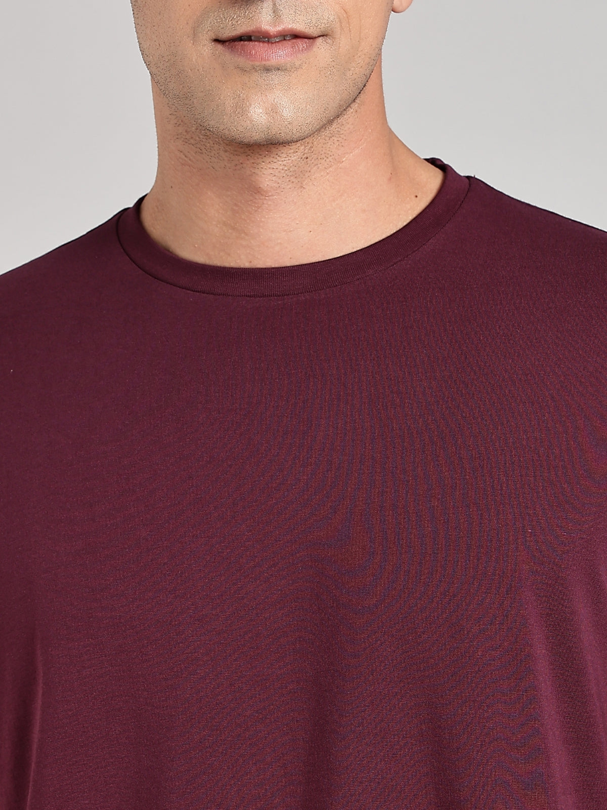 Solid Men's Premium Muscle Fit Cotton Crew T-Shirt Workday Wine