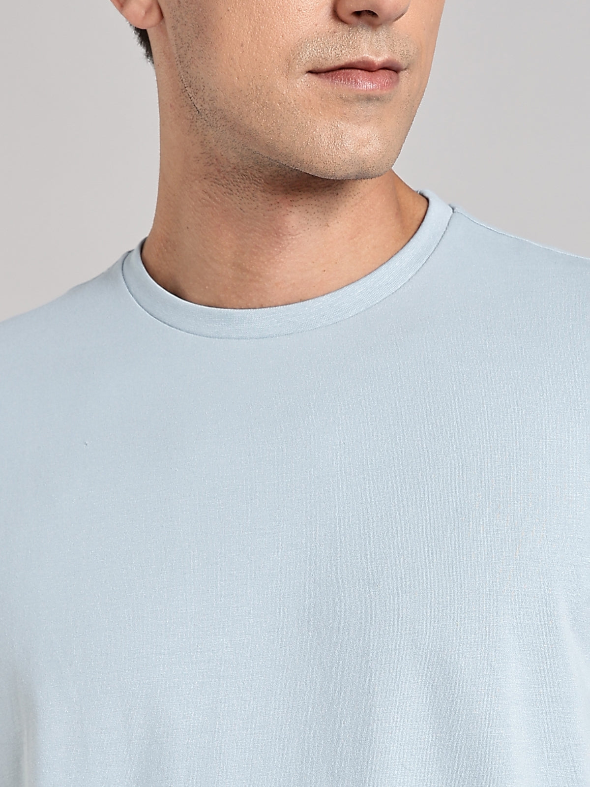 Solid Men's Premium Muscle Fit Cotton Crew T-Shirt Rare Bubble Blue