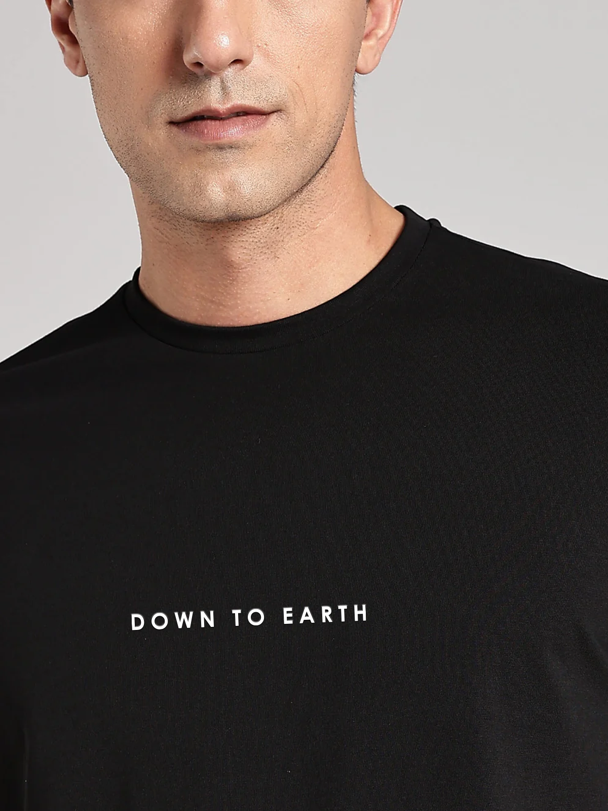 Solid Men's Premium Muscle Fit Cotton Crew T-Shirt Down to Earth Brave Black