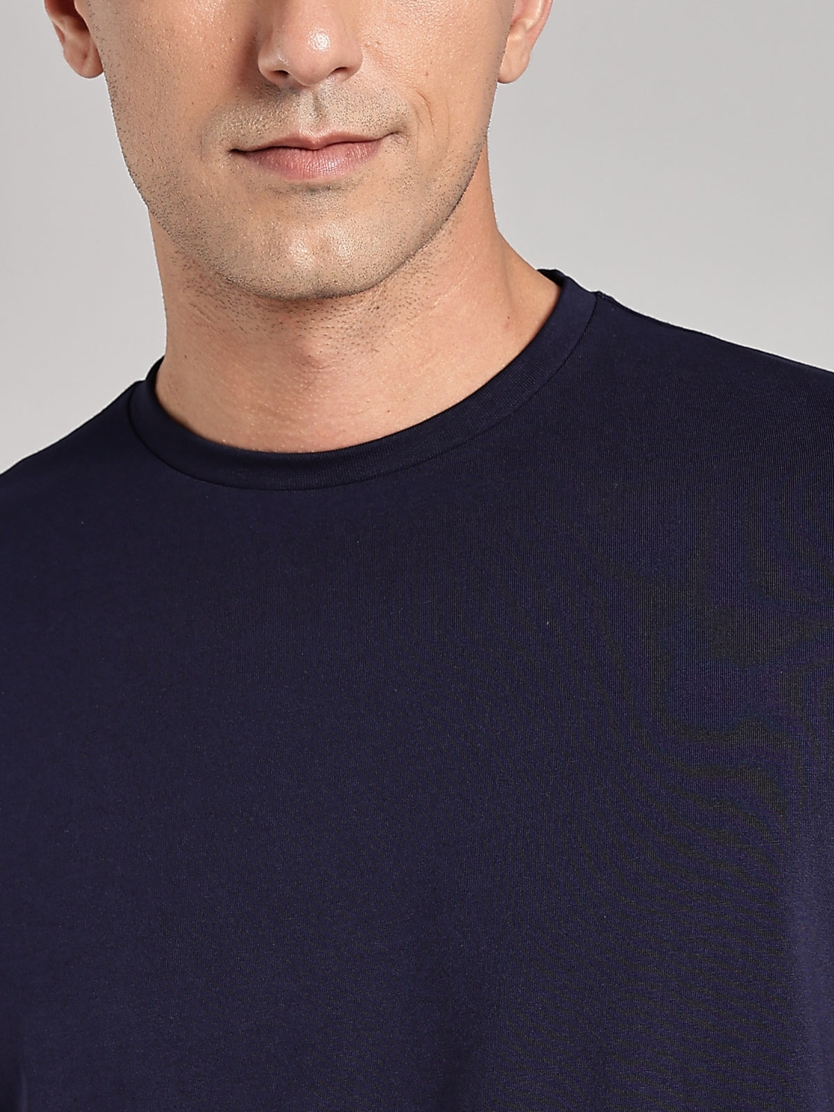 Solid Men's Premium Muscle Fit Cotton Crew T-Shirt Comfort Zone Novel Navy