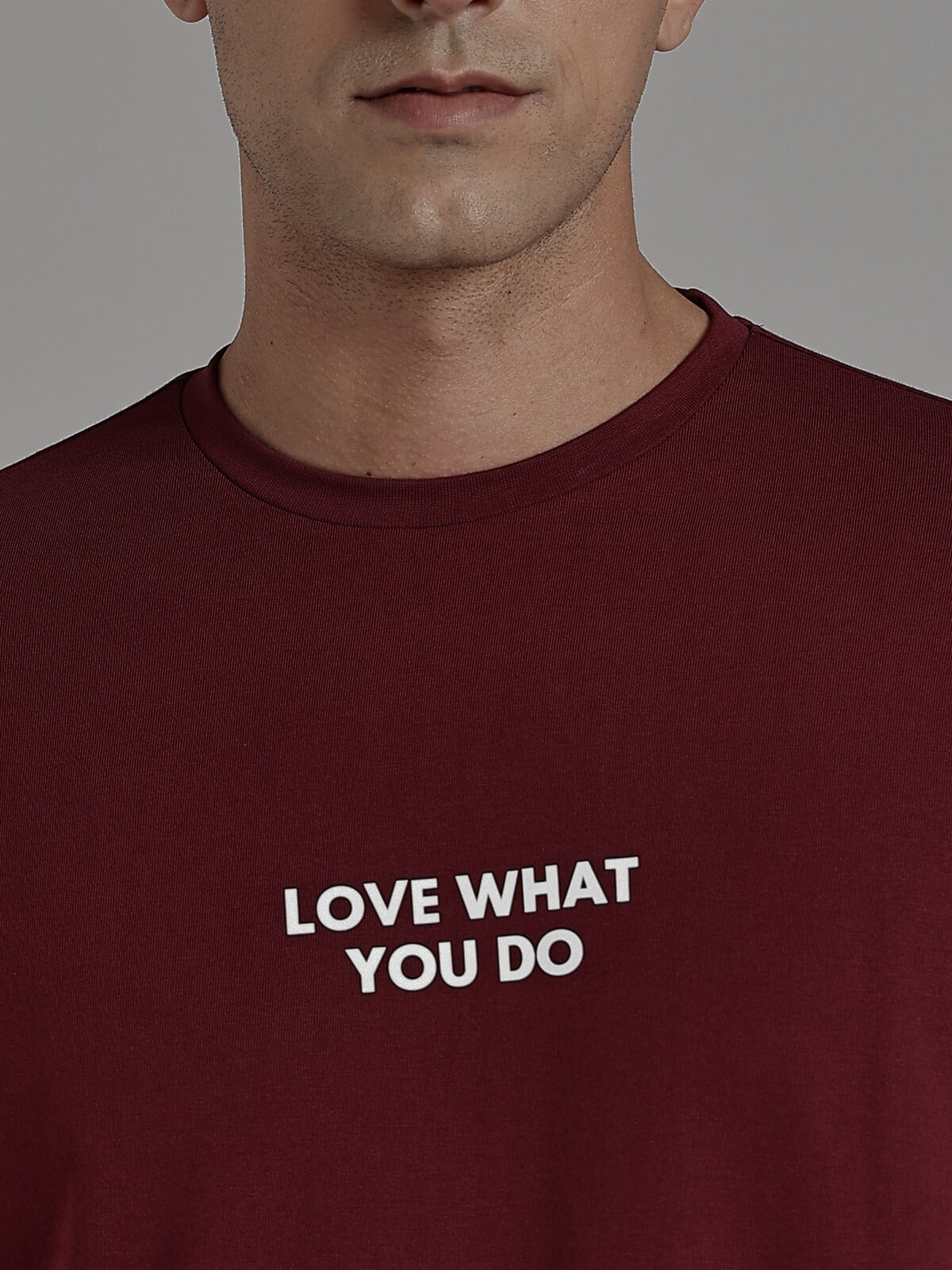 Solid Men's Premium Muscle Fit Cotton Crew T-shirt Love What You Do Workday Wine
